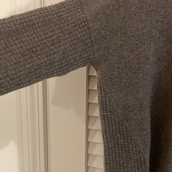 Autumn Cashmere Pure Cashmere Marked Moss Brown Textured Cropped Sweater - Picture 3 of 6